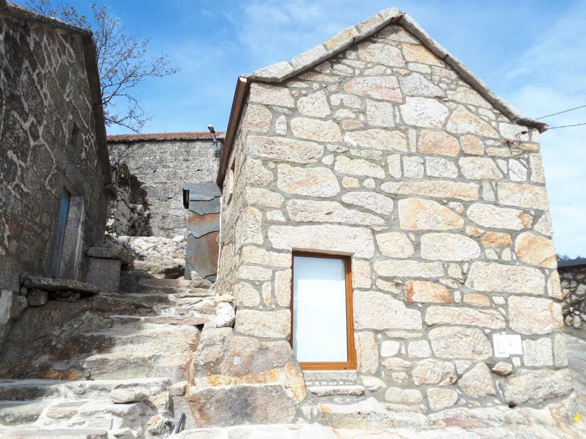 Casa Da Avo Ana Alvao *